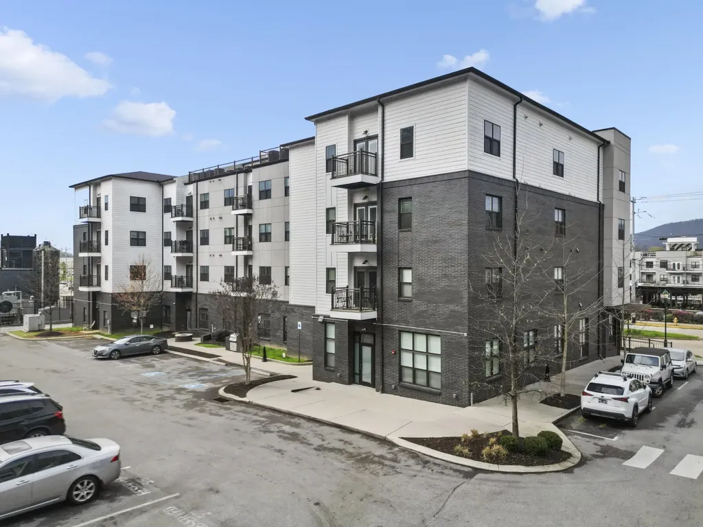 804 Riverfront Parkway Chattanooga TN 37402