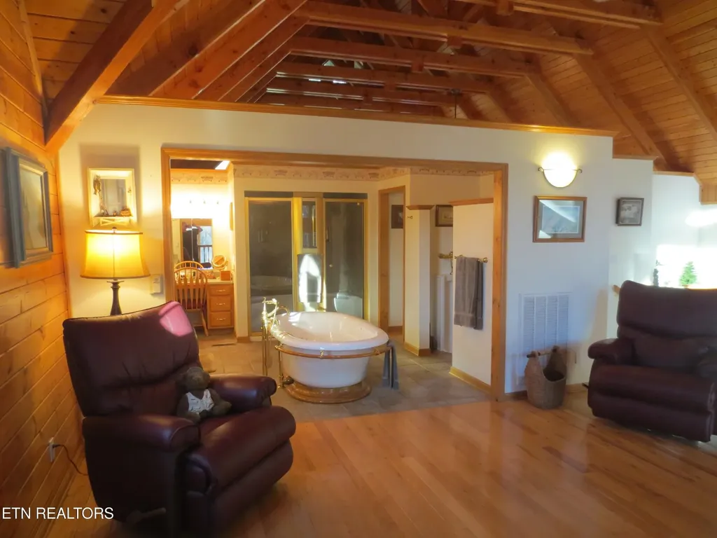1536 Turkey Creek Road Tellico Plains TN 37385