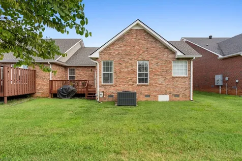 35 Townsend Way Clarksville TN 37043