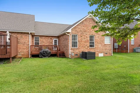 35 Townsend Way Clarksville TN 37043