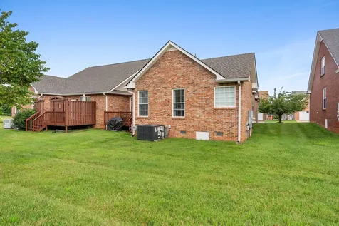 35 Townsend Way Clarksville TN 37043
