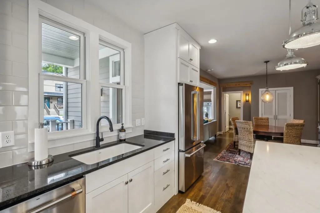 1007 10th Avenue N Nashville TN 37208