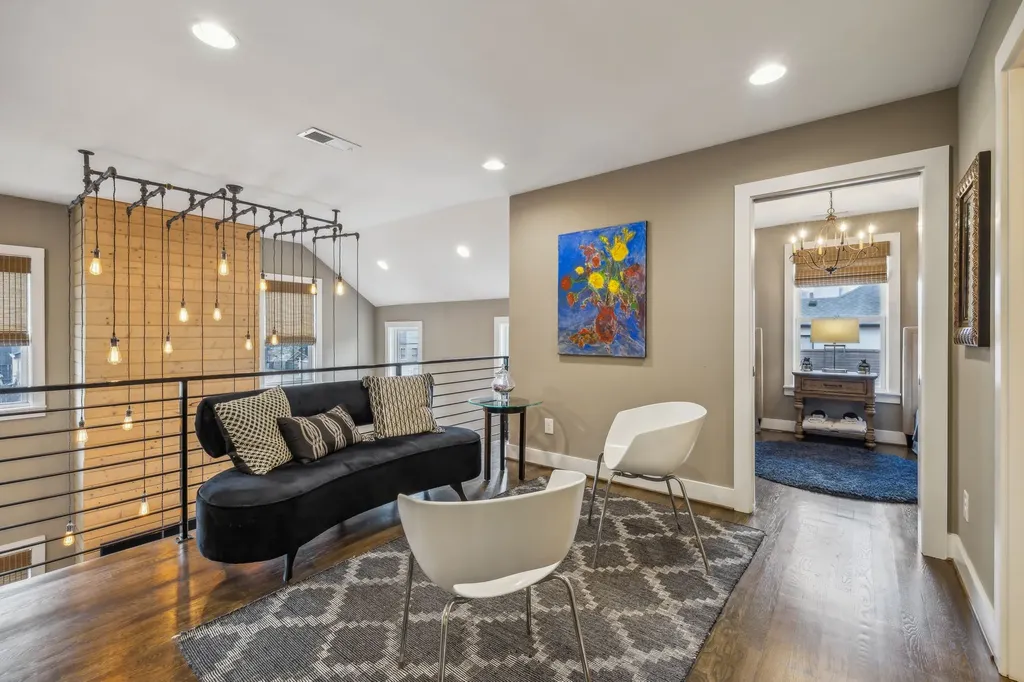 1007 10th Avenue N Nashville TN 37208