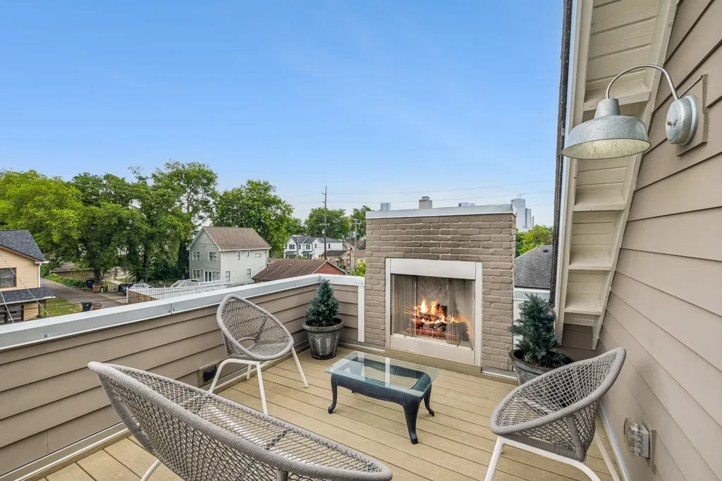 1007 10th Avenue N Nashville TN 37208