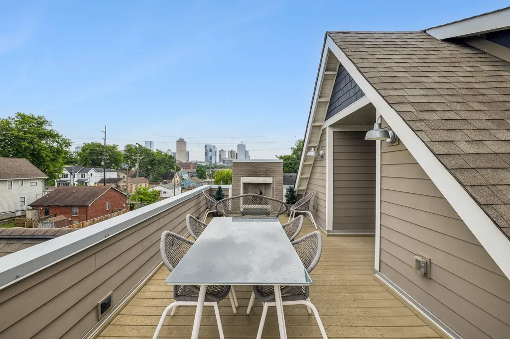 1007 10th Avenue N Nashville TN 37208