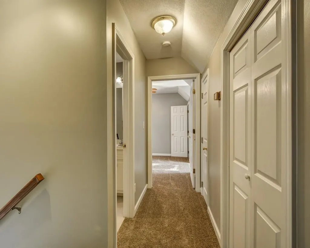1634 Windriver Clarksville TN 37042