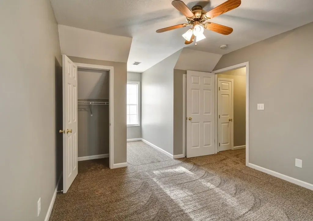 1634 Windriver Clarksville TN 37042