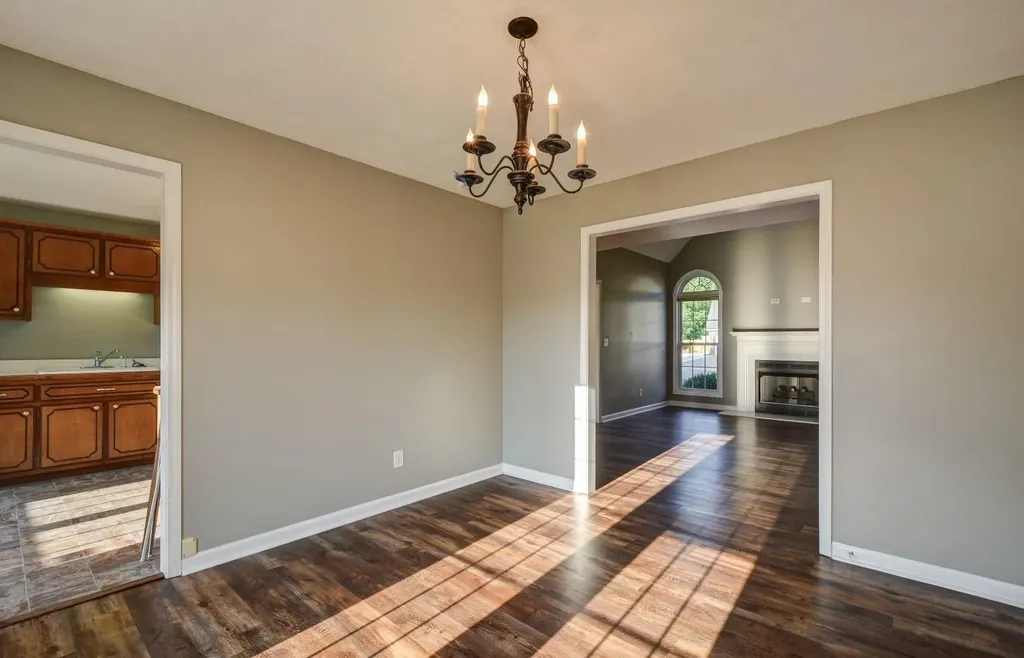 1634 Windriver Clarksville TN 37042