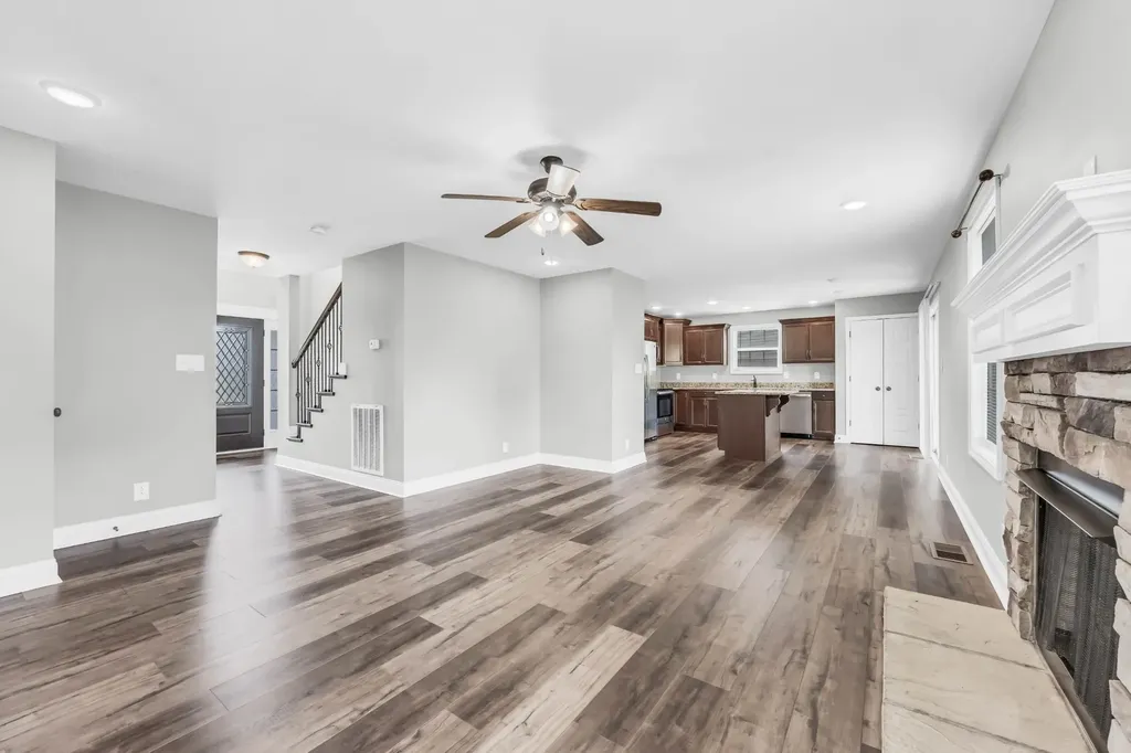 843 Crestone Lane Clarksville TN 37042
