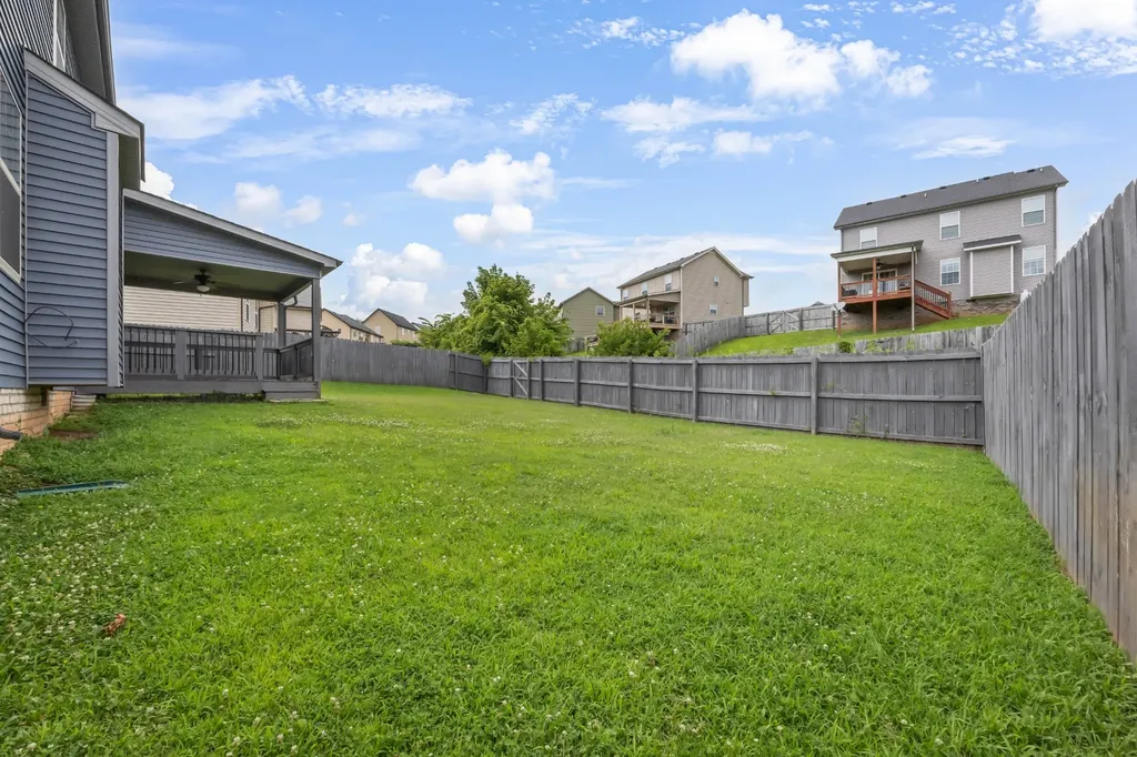843 Crestone Lane Clarksville TN 37042