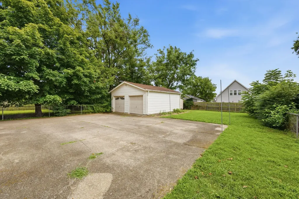 245 Thuss Avenue Nashville TN 37211