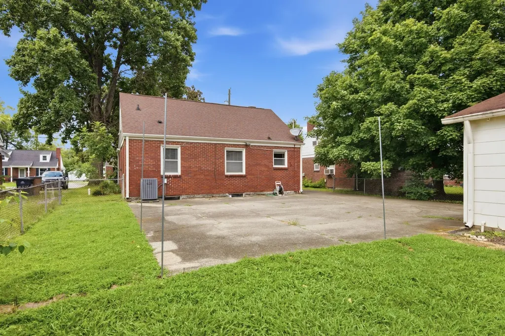 245 Thuss Avenue Nashville TN 37211
