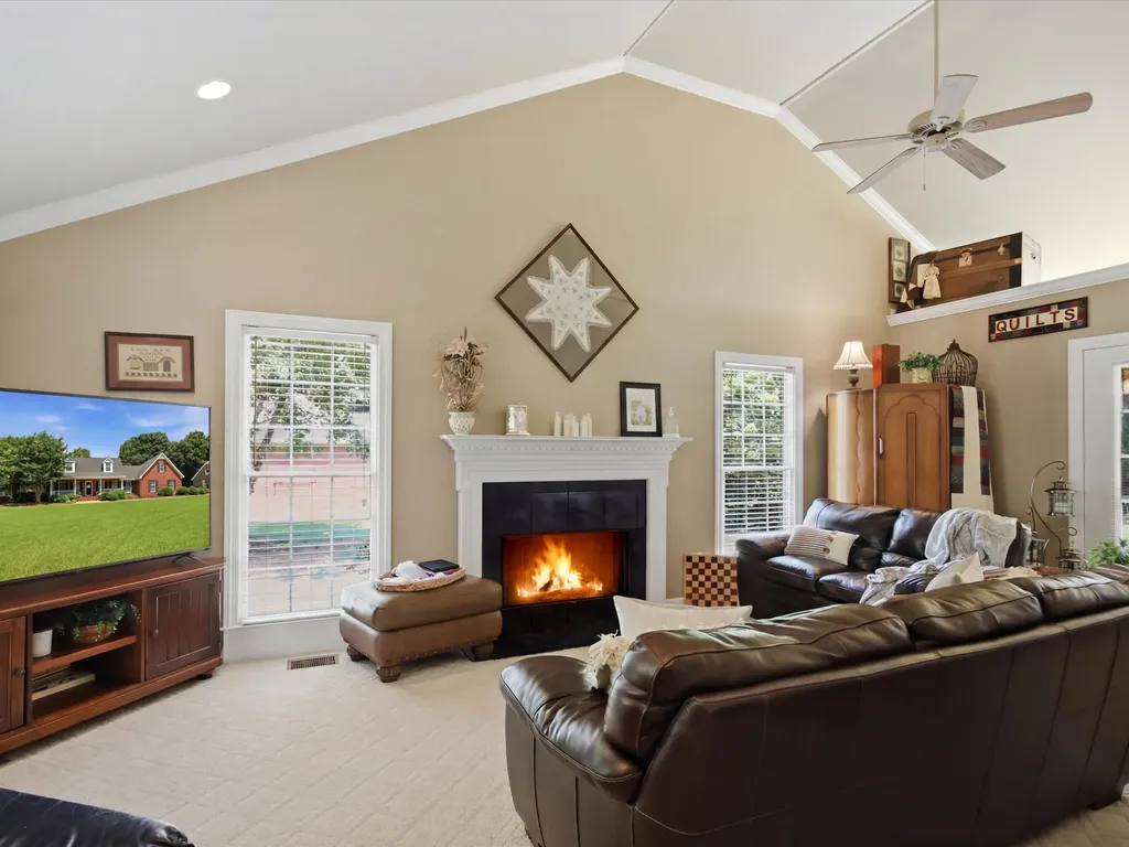 4 Derby Drive Fayetteville TN 37334