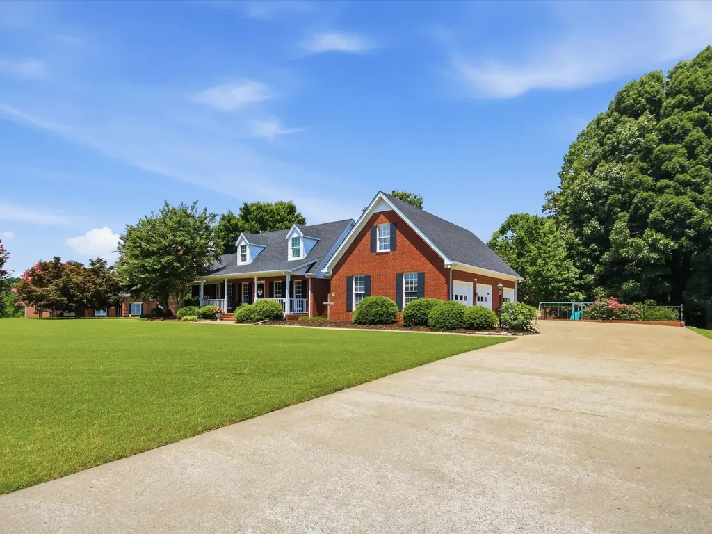 4 Derby Drive Fayetteville TN 37334