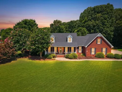 4 Derby Drive Fayetteville TN 37334