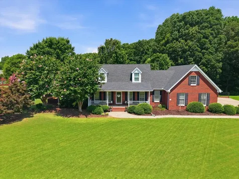 4 Derby Drive Fayetteville TN 37334