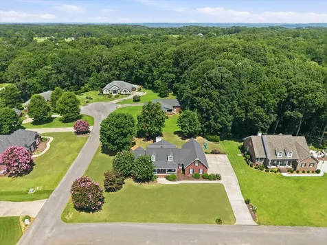 4 Derby Drive Fayetteville TN 37334
