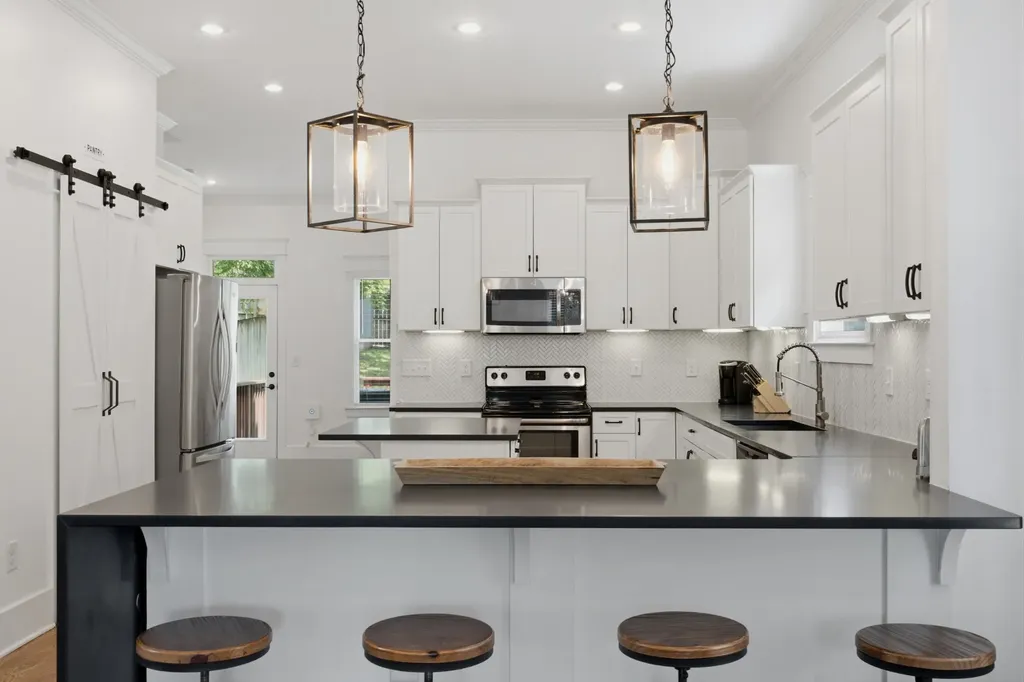 1211B Montgomery Avenue Nashville TN 37207