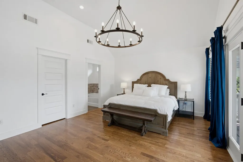 1211B Montgomery Avenue Nashville TN 37207