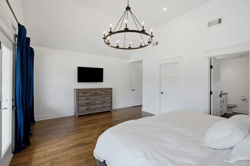 1211B Montgomery Avenue Nashville TN 37207