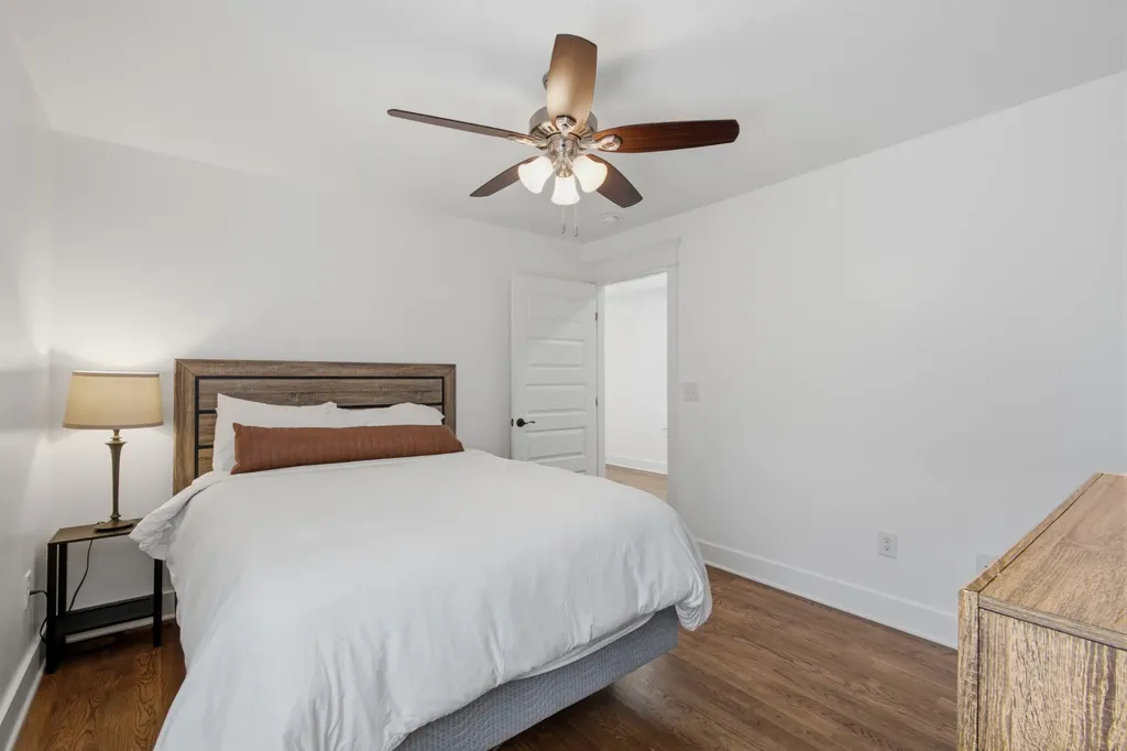 1211B Montgomery Avenue Nashville TN 37207