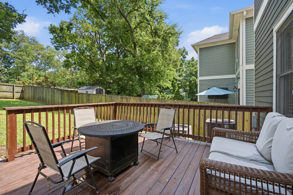 1211B Montgomery Avenue Nashville TN 37207