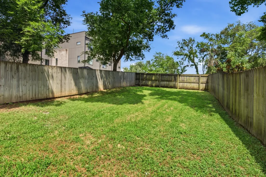 1211B Montgomery Avenue Nashville TN 37207