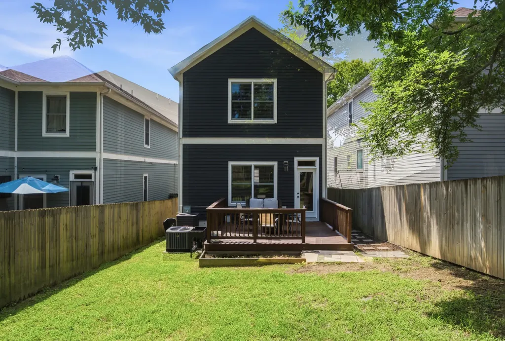 1211B Montgomery Avenue Nashville TN 37207