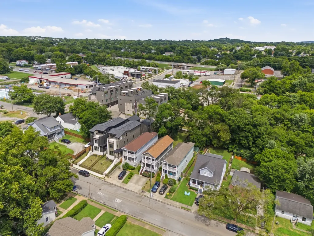 1211B Montgomery Avenue Nashville TN 37207