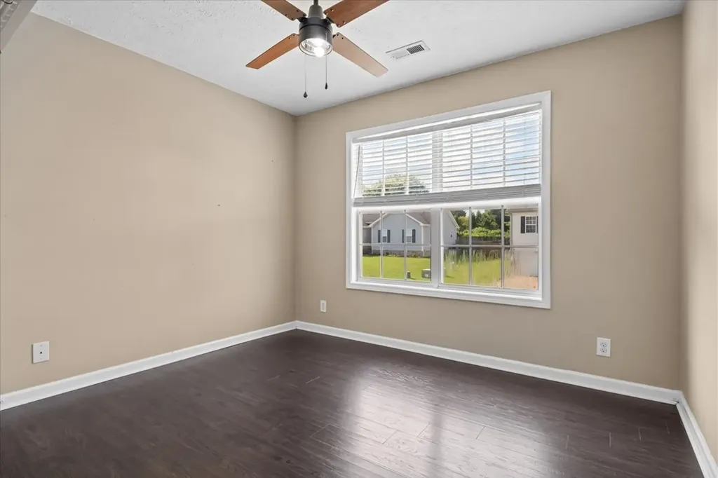 1613 Broad Circle Clarksville TN 37042
