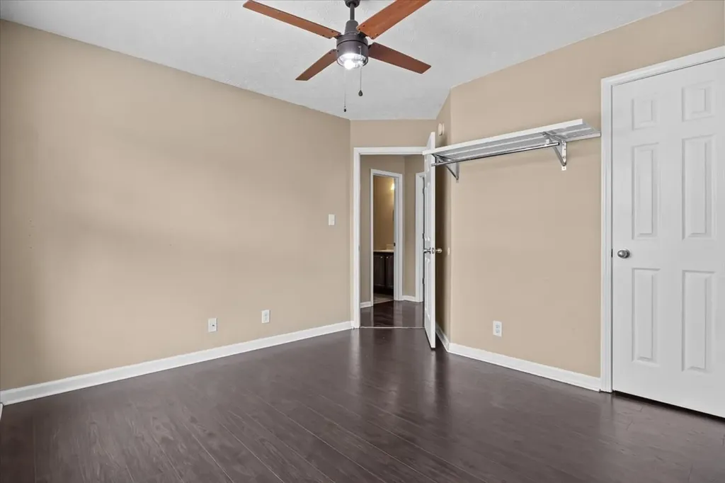 1613 Broad Circle Clarksville TN 37042