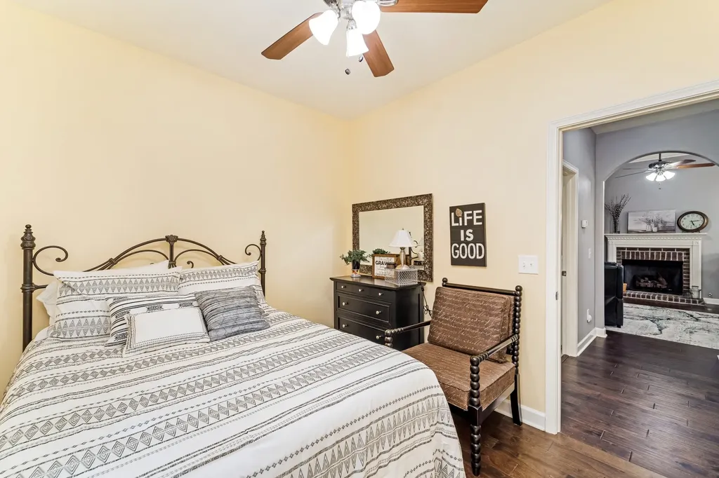 1067 Golf View Way Spring Hill TN 37174