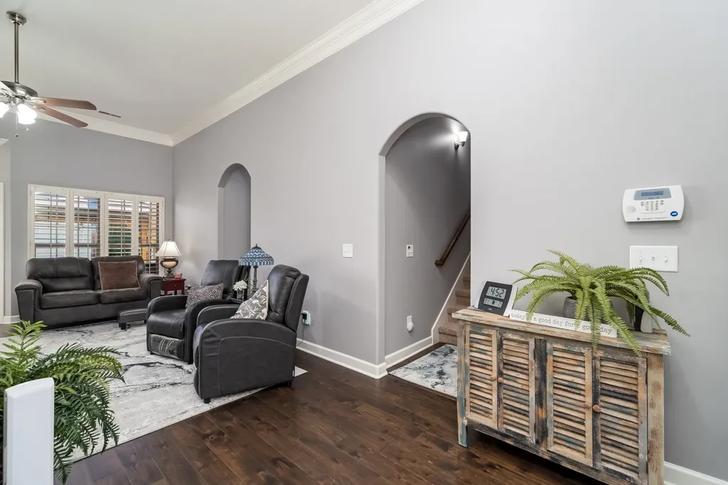 1067 Golf View Way Spring Hill TN 37174
