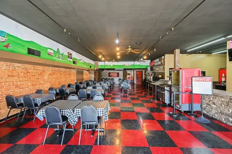 37 Broadway Street Mc Kenzie TN 38201