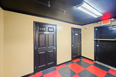 37 Broadway Street Mc Kenzie TN 38201