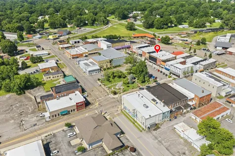 37 Broadway Street Mc Kenzie TN 38201