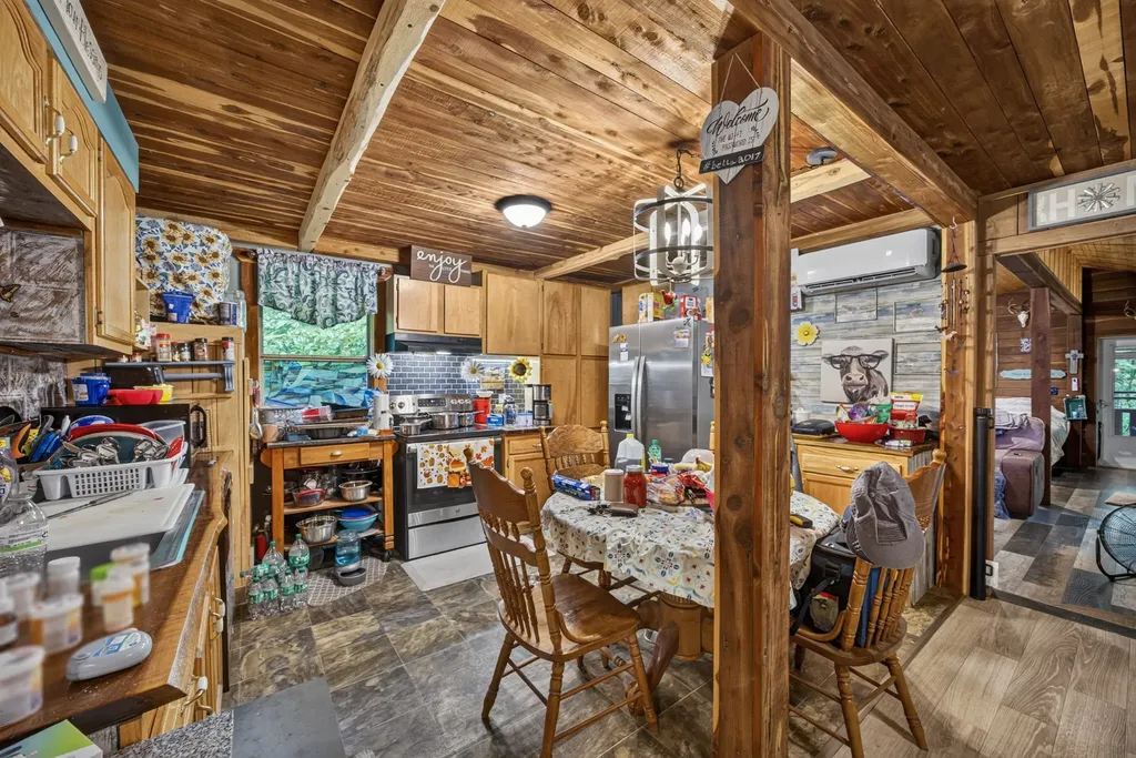 339 Wheeler Town Lane Bloomington Springs TN 38545