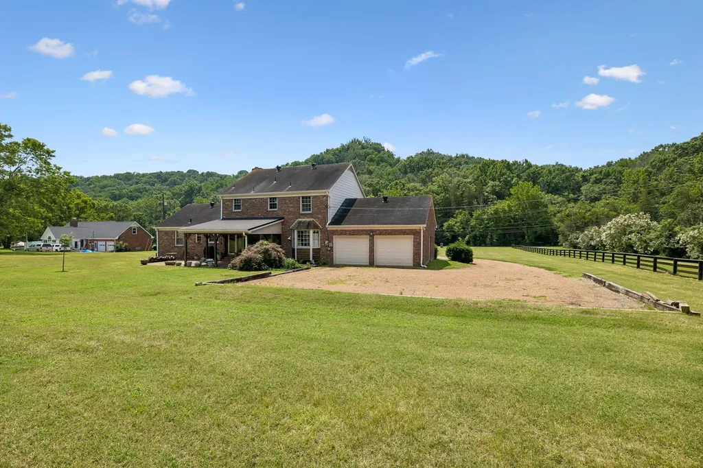 5402 Brick Church Pike Goodlettsville TN 37072