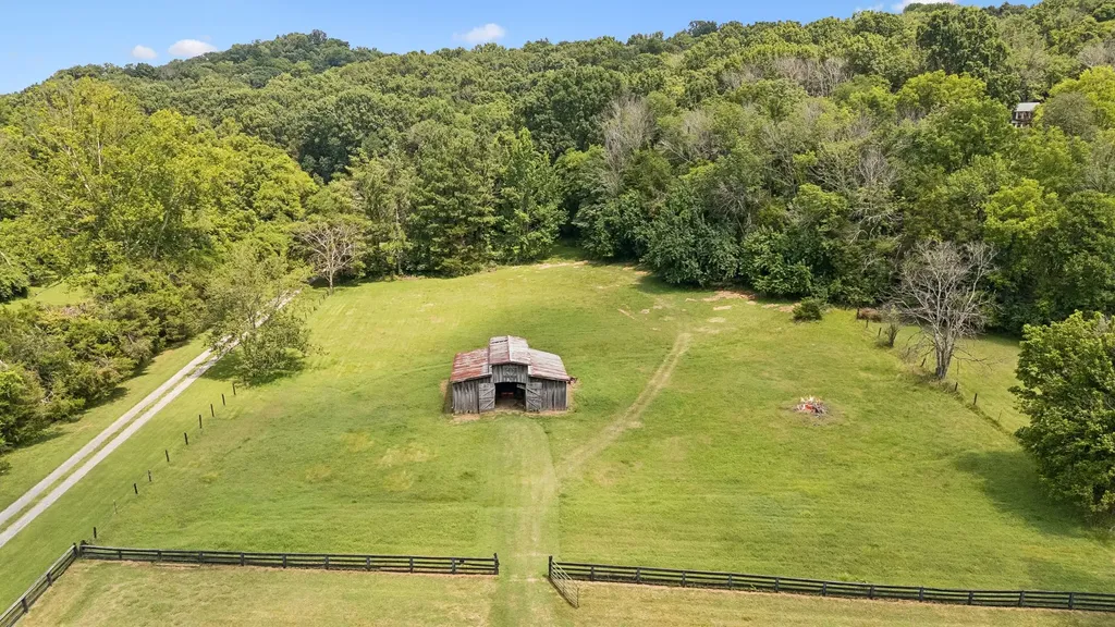 5402 Brick Church Pike Goodlettsville TN 37072