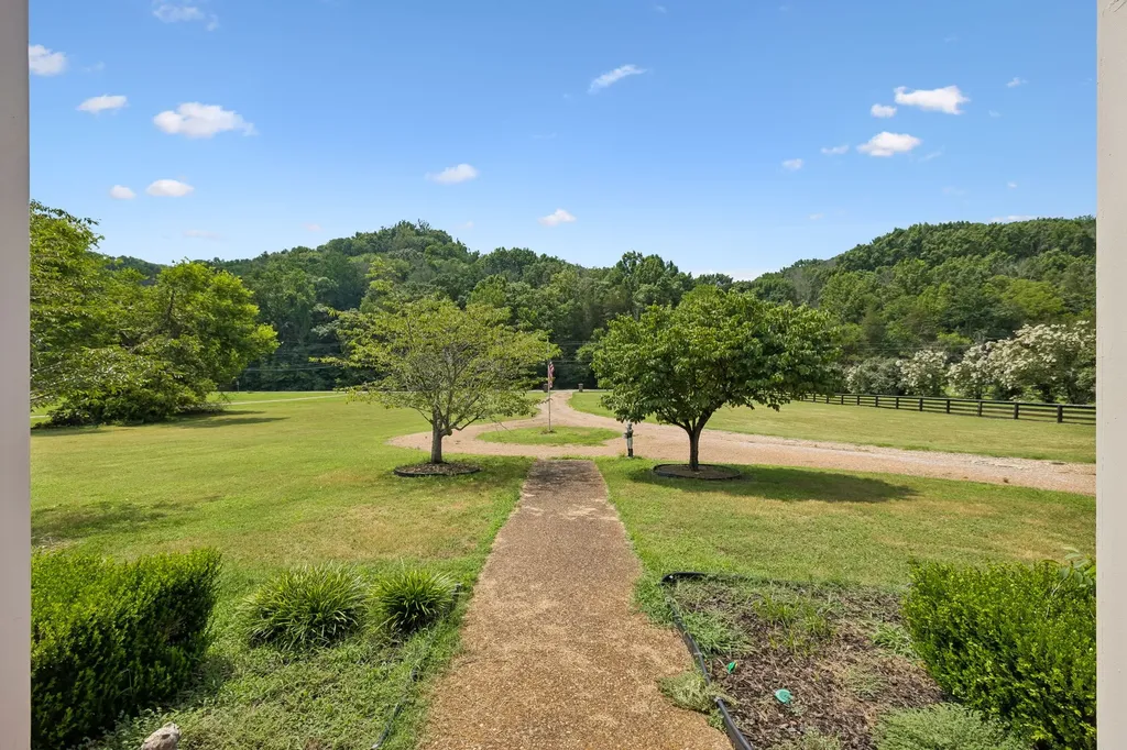 5402 Brick Church Pike Goodlettsville TN 37072