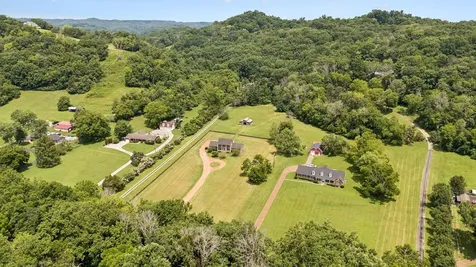 5402 Brick Church Pike Goodlettsville TN 37072