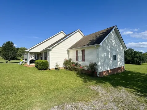 185 Ridgecrest Road Hartsville TN 37074