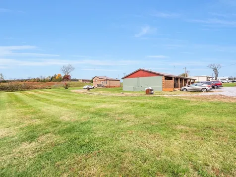 4921 Highway 48, N Nunnelly TN 37137