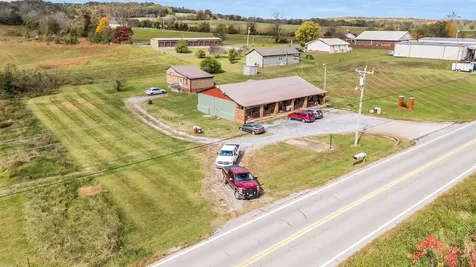 4921 Highway 48, N Nunnelly TN 37137