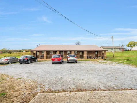 4921 Highway 48, N Nunnelly TN 37137