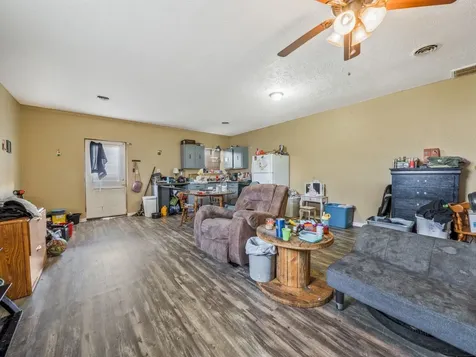 4921 Highway 48, N Nunnelly TN 37137