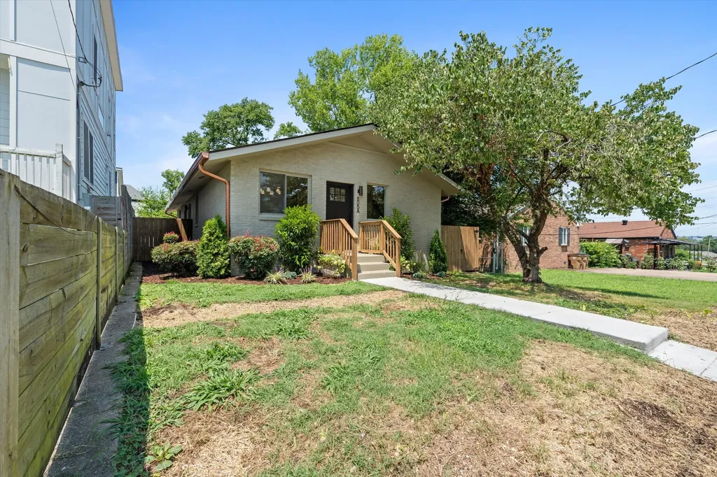 805 25th Ave, N Nashville TN 37208