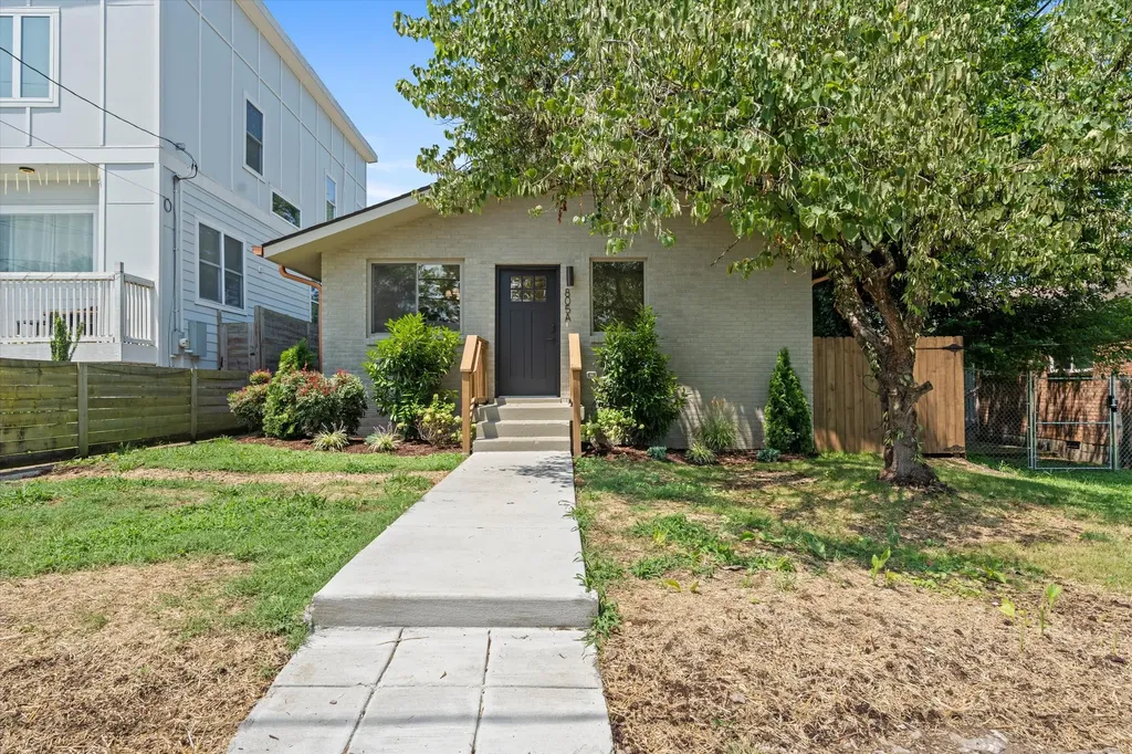 805 25th Ave, N Nashville TN 37208