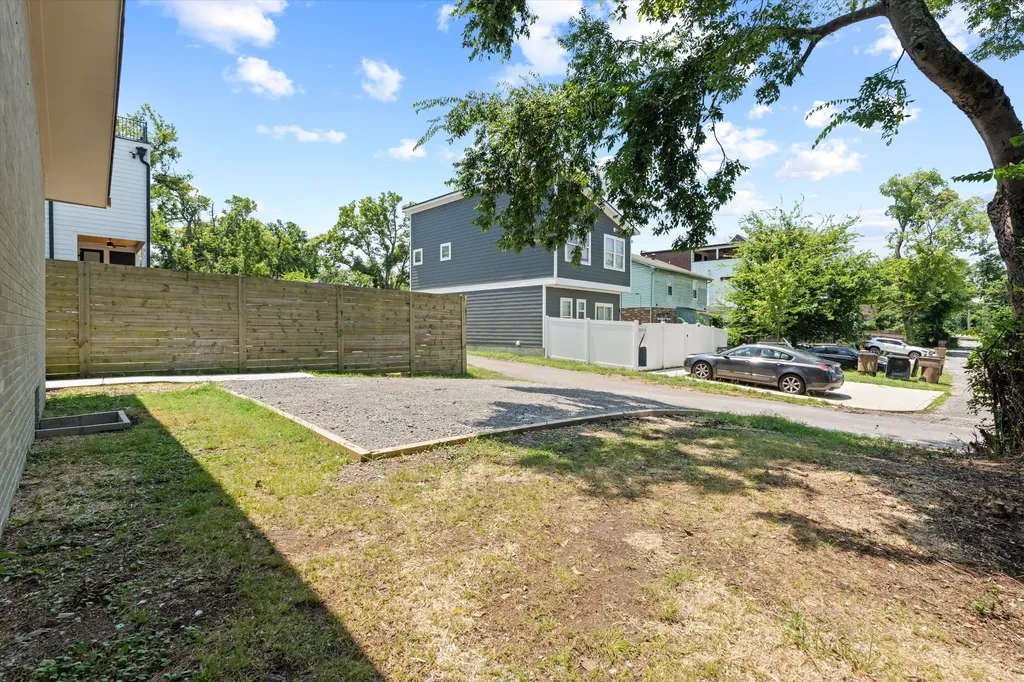 805 25th Ave, N Nashville TN 37208