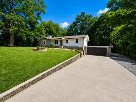108 Hickory Hills Drive Hendersonville TN 37075